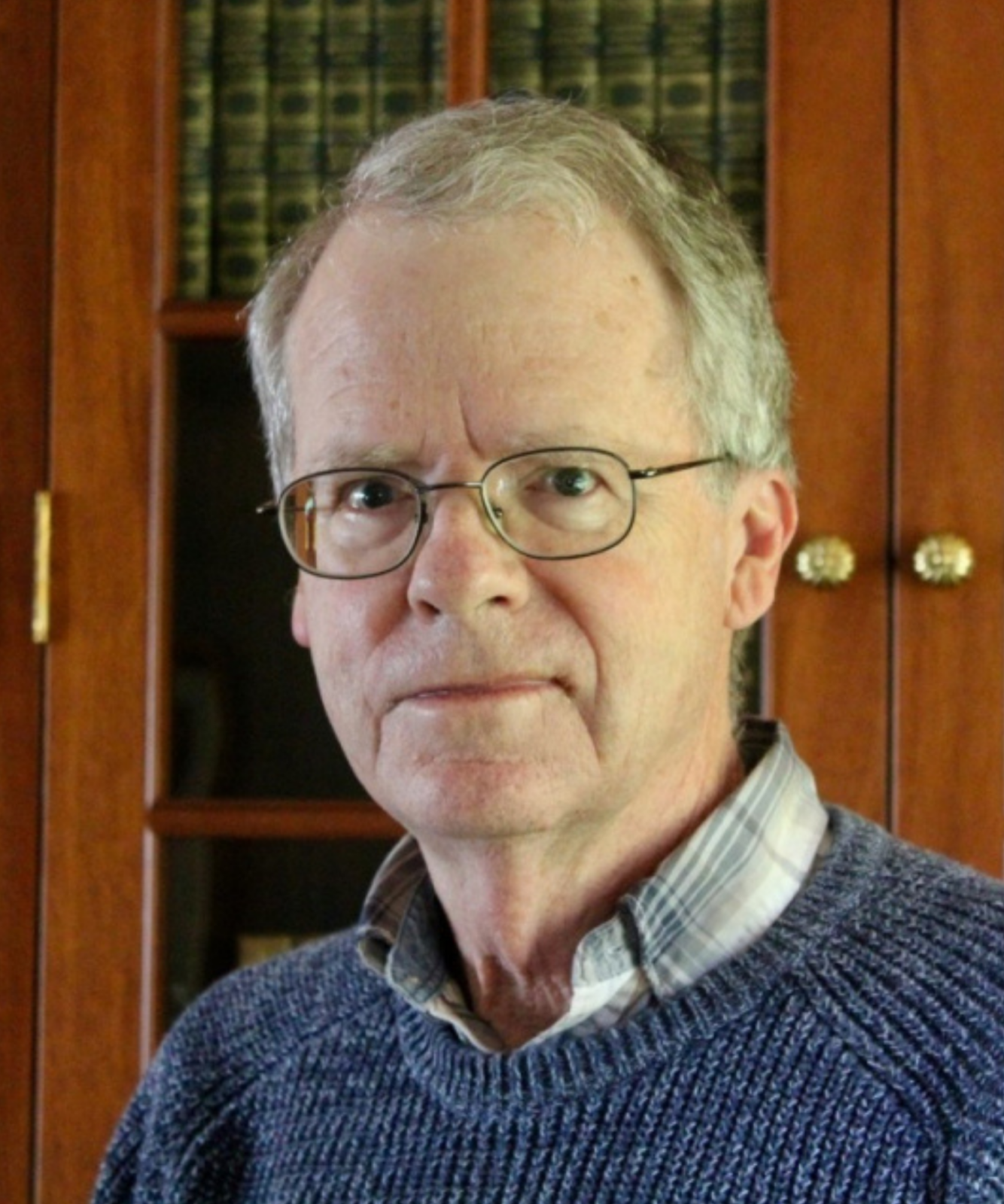Headshot of Dr. Daniel Gibbs