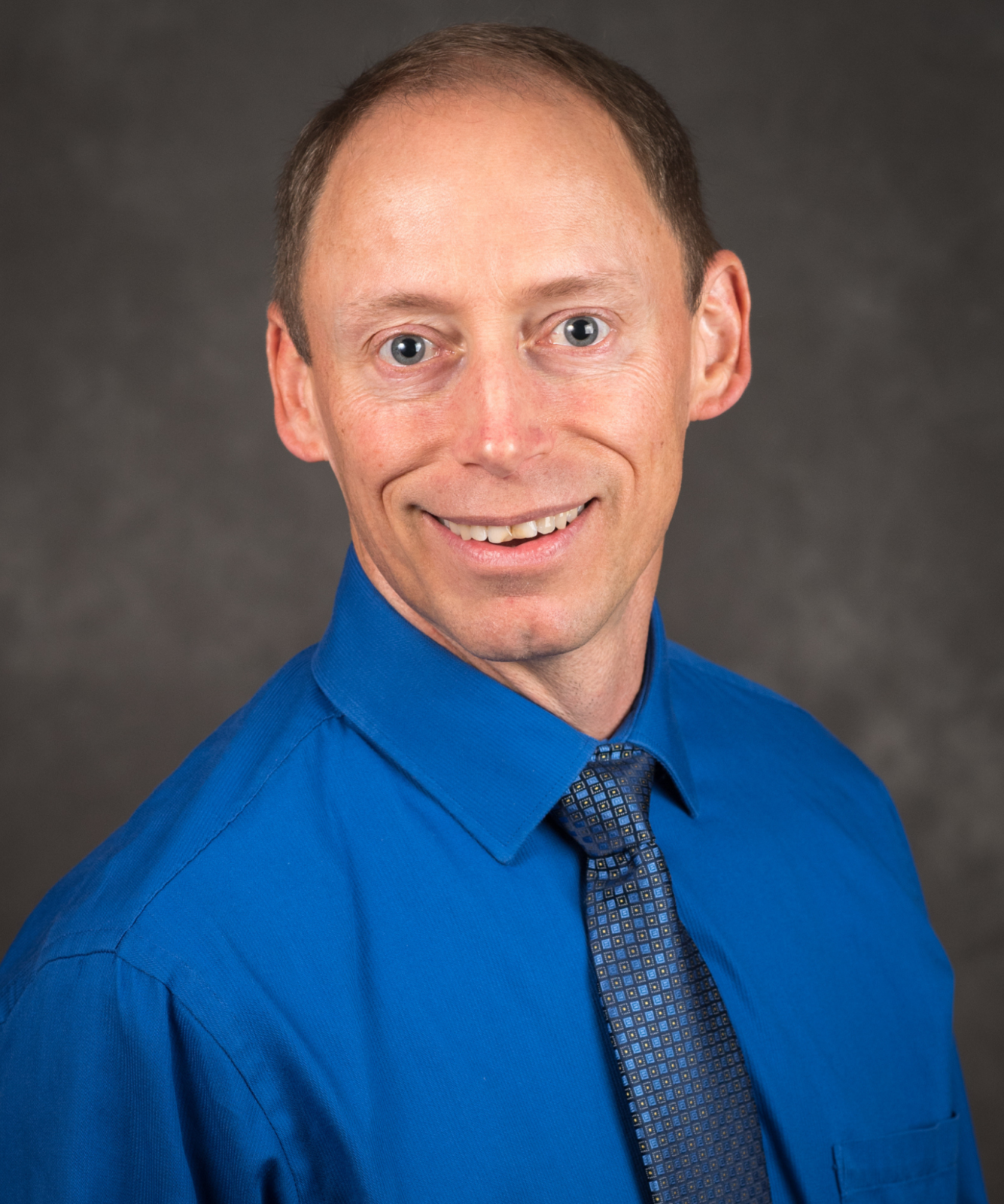 Headshot of Dr. Steve Barczi